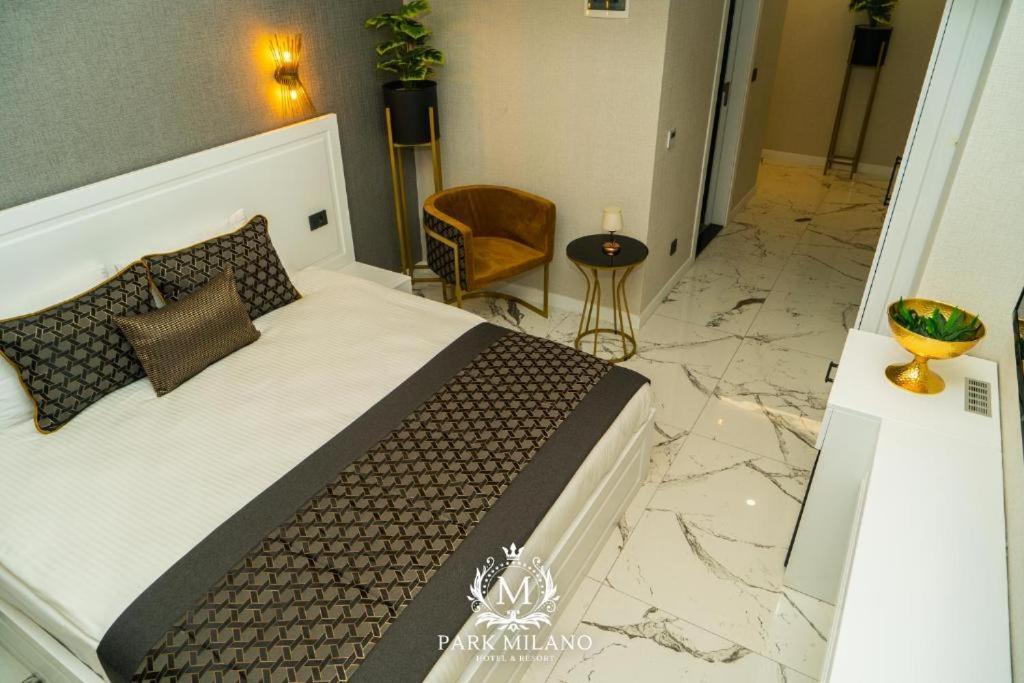 Park Milano Hotel İzmir Extérieur photo
