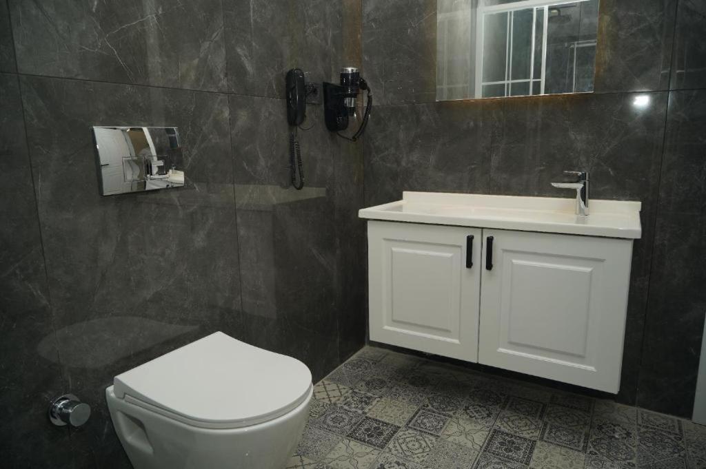 Park Milano Hotel İzmir Extérieur photo