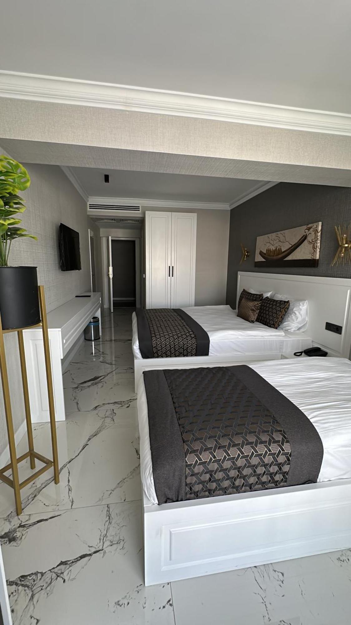 Park Milano Hotel İzmir Extérieur photo